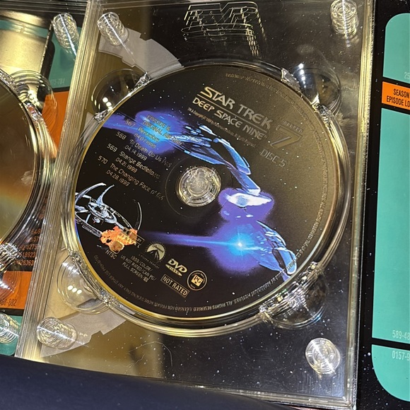 Star Trek Deep Space Nine series 7 - Picture 8 of 13